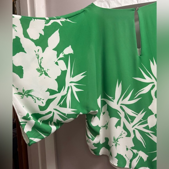 NWOT White House Black Market Green + White Tropical Paradise Blouse Women’s XL - Picture 4 of 12